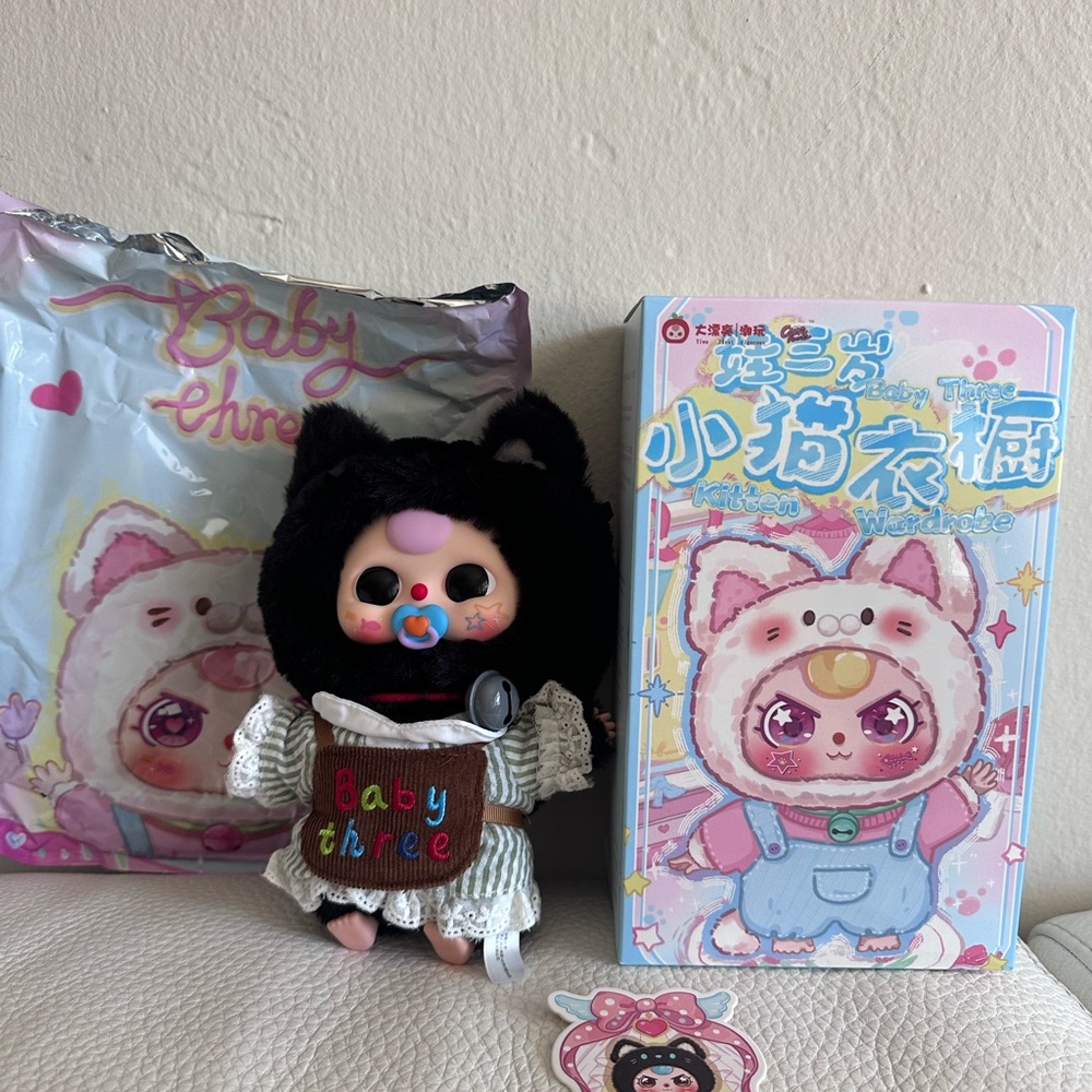 Baby Three Kitten WardrobeBlind Box Series.